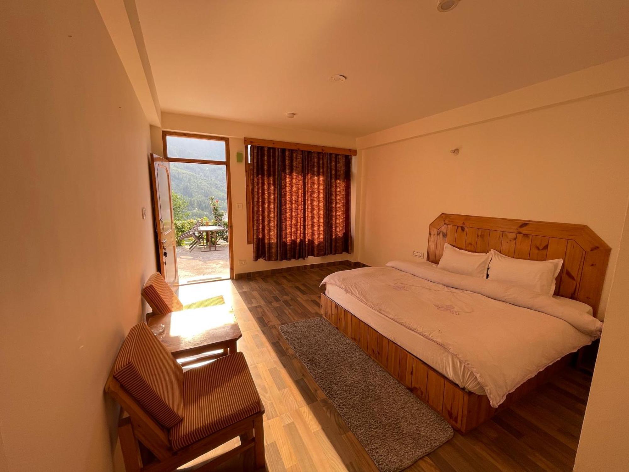 God'S Land Bed and Breakfast Manāli Exterior foto